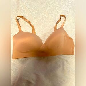 SOMA Tan Neutral Enbliss Luxe Wireless Lace J Hook Bra Womens Sz 40D